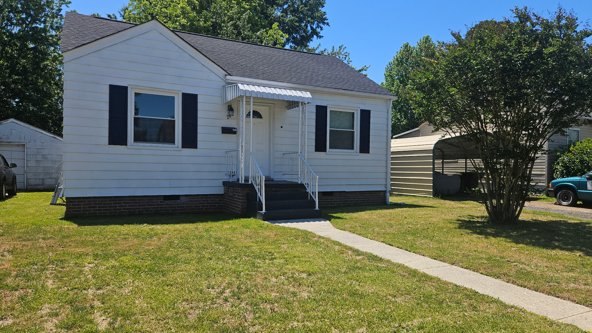 Property main image